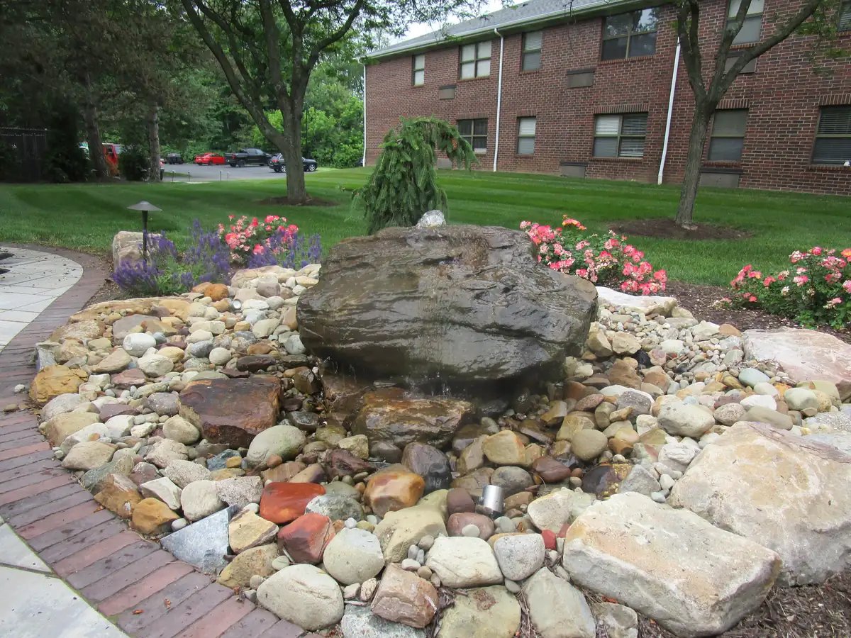 canton regency assisted living facility water feature