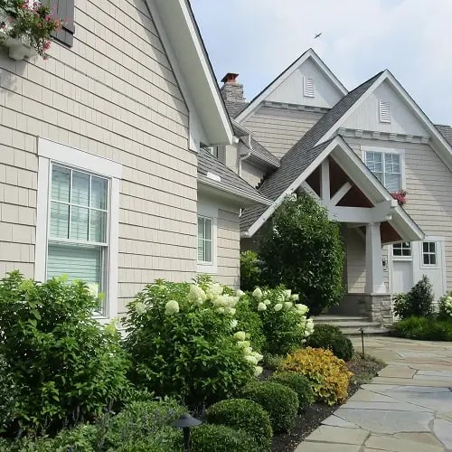 Lakefront Luxury Landscapes