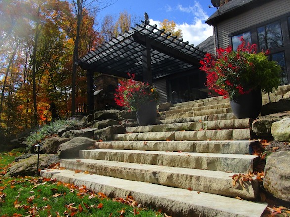 Making a Statement with sandstone steps