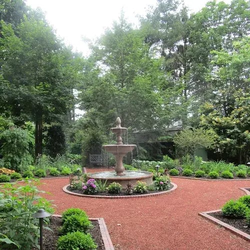 Parterre Garden with Fountain