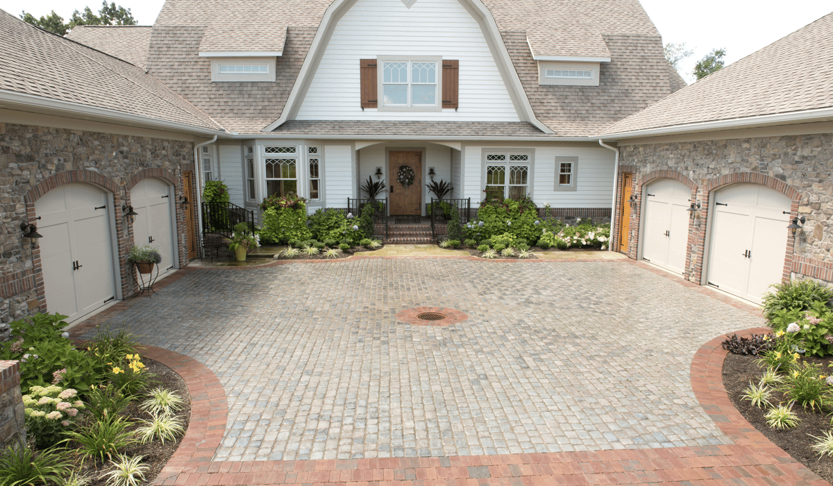 Unilock Cobblestone Driveway