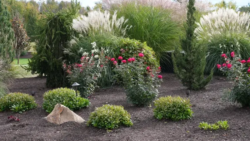 Benefits of Working with Northeast Ohio Landscapers