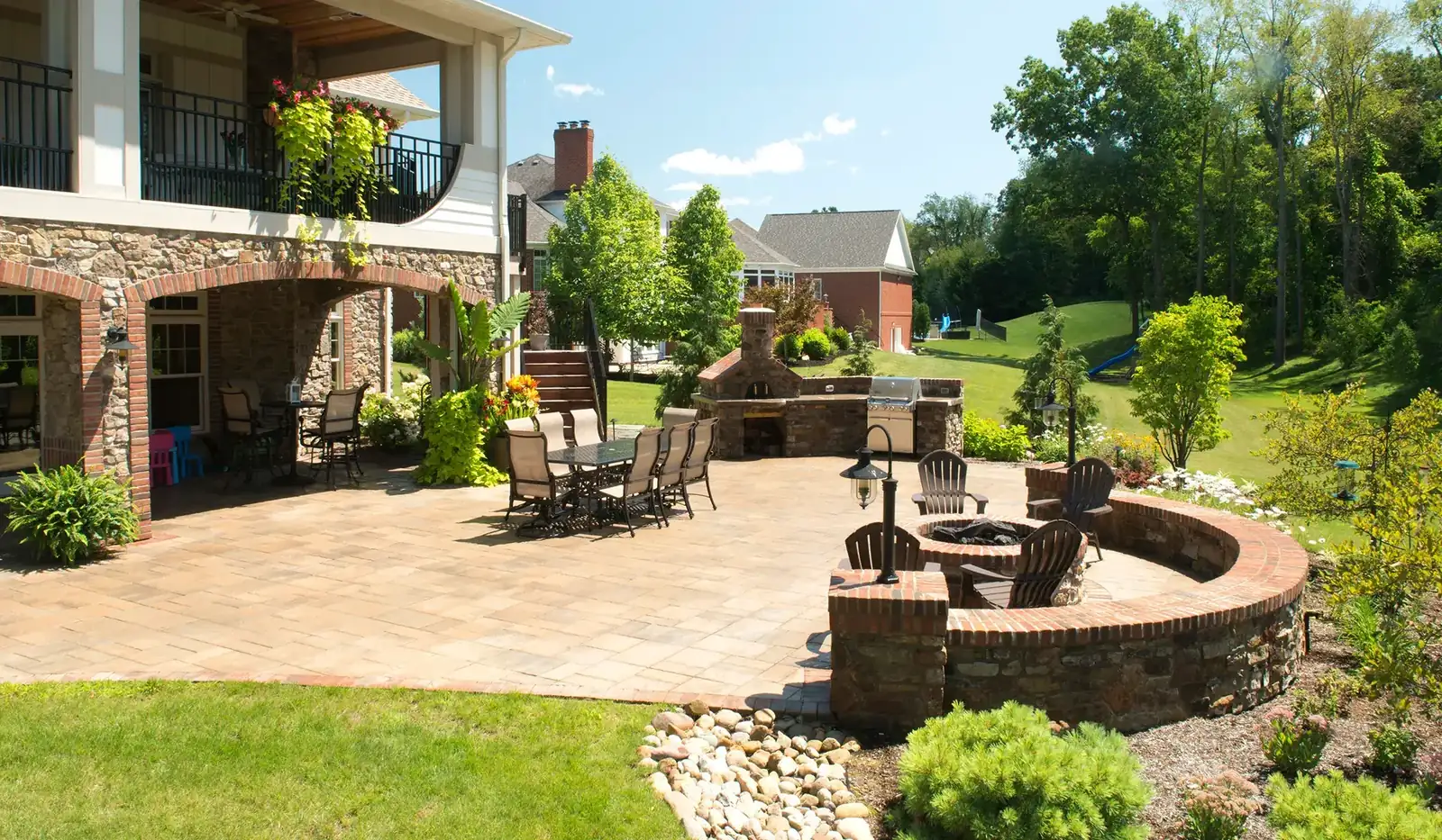 Walkout Entertaining Space landscaping project